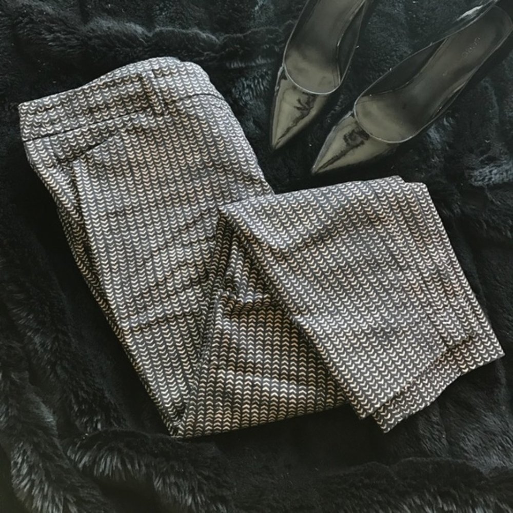 Chevron Printed Ankle Pants